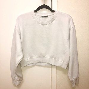ZARA Off White Crop Long-Sleeve Sweater